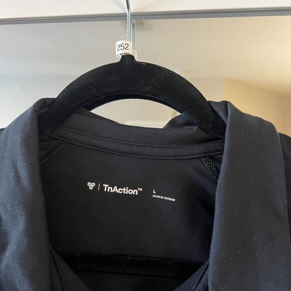 252 TNA Action Cropped Short Sleeve Polo Size Large Color Black Aritzia - Picture 3 of 4